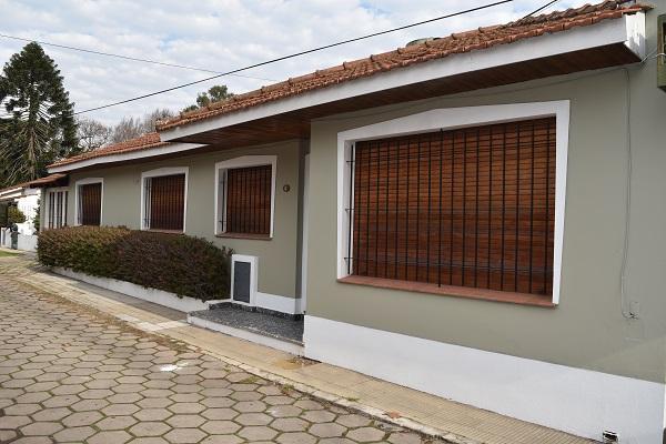 Casa · 159m² · 4 Ambientes · 1 Cochera