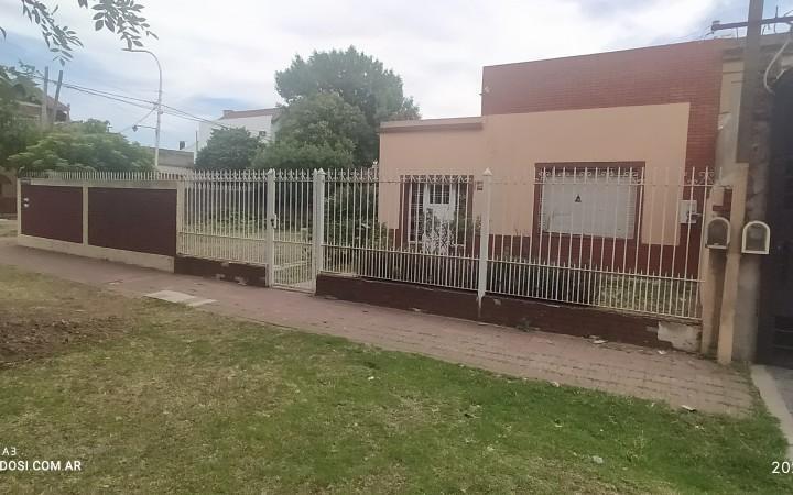 Casa · 90m² · 5 Ambientes