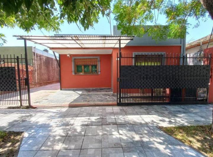 Casa · 90m² · 3 Ambientes · 1 Cochera