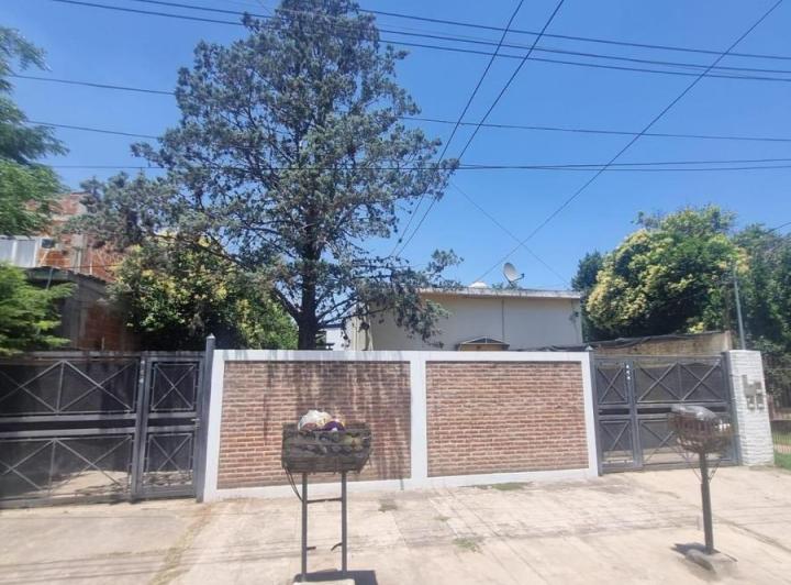 Casa · 120m² · 2 Ambientes · 1 Cochera