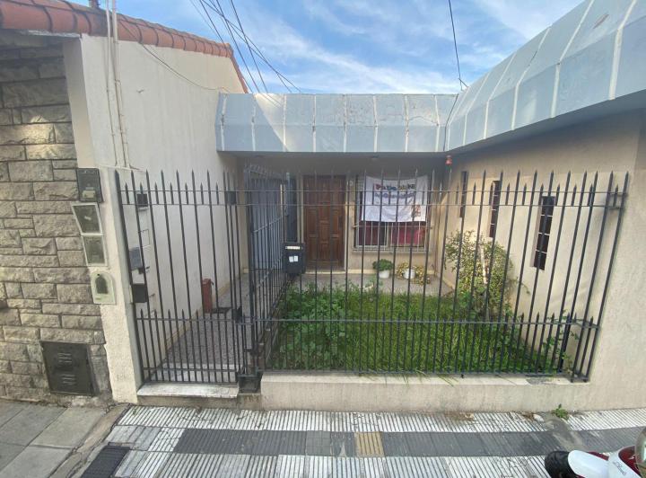 Casa · 95m² · 3 Ambientes · 1 Cochera