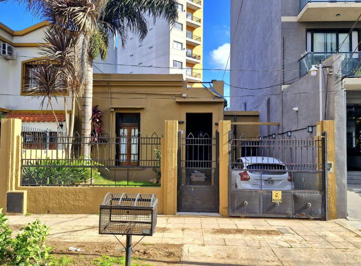 Casa · 90m² · 3 Ambientes · 1 Cochera
