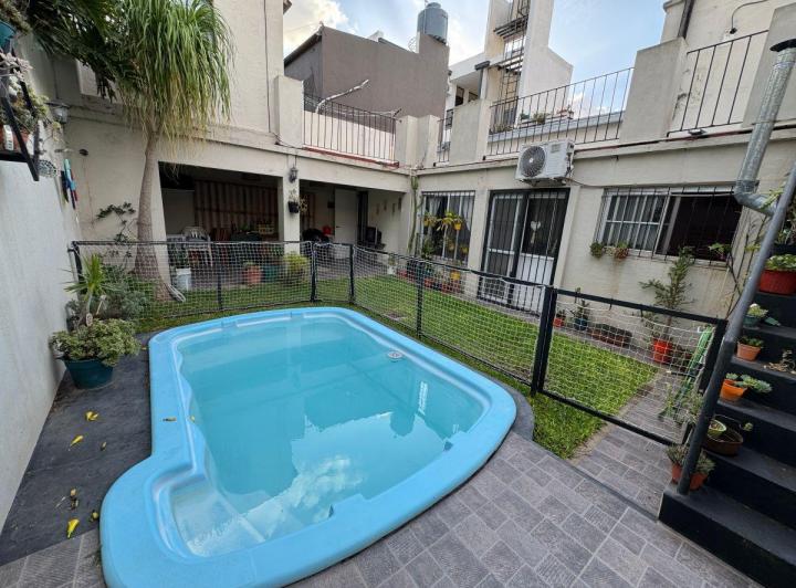 Casa · 184m² · 4 Ambientes · 1 Cochera