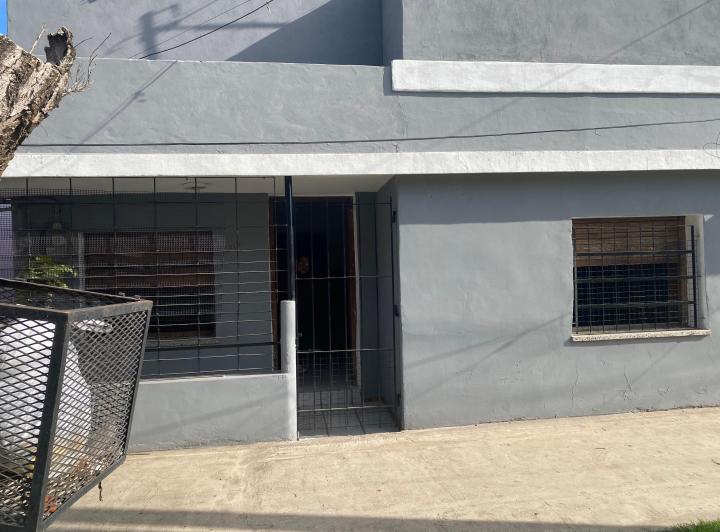 Casa · 200m² · 3 Ambientes · 1 Cochera
