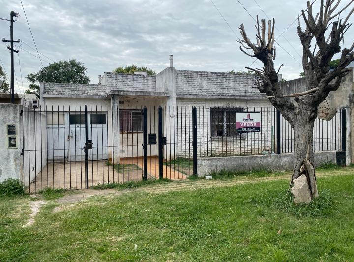 Casa · 150m² · 5 Ambientes · 3 Cocheras