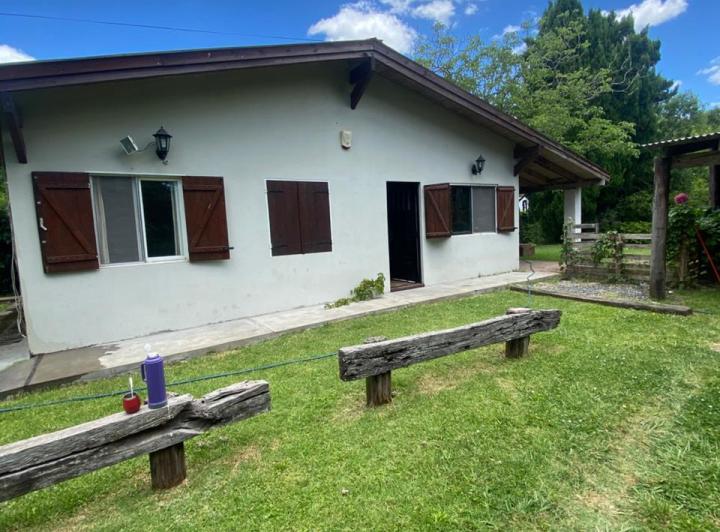 Casa · 120m² · 4 Ambientes · 2 Cocheras