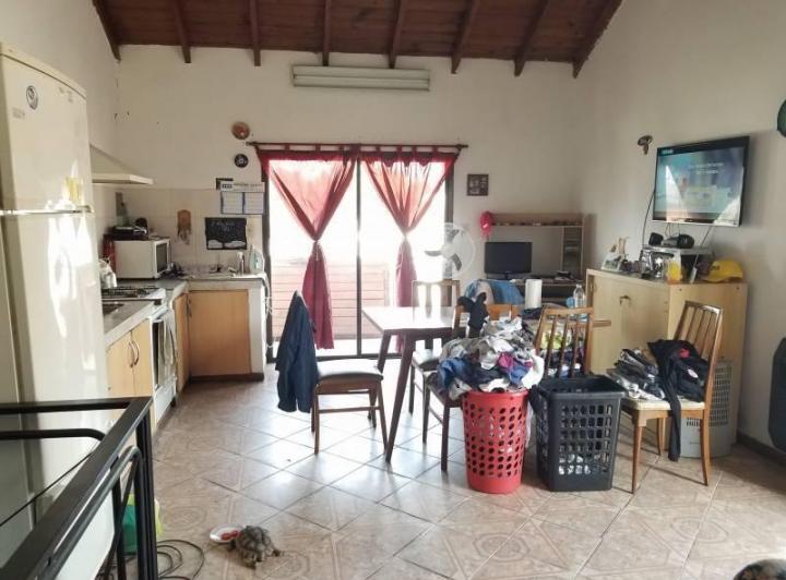 Casa · 190m² · 4 Ambientes · 2 Cocheras