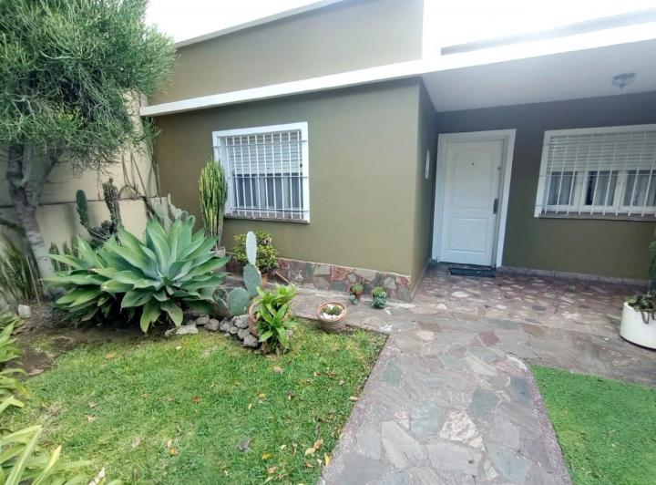 Casa · 170m² · 3 Ambientes · 3 Cocheras