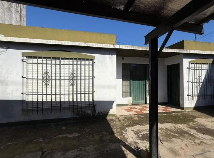Casa · 130m² · 3 Ambientes · 1 Cochera