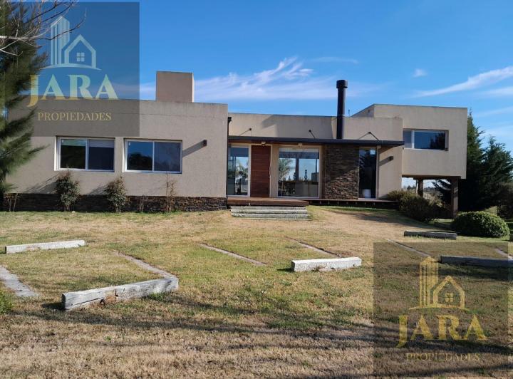 Casa · 160m² · 5 Ambientes