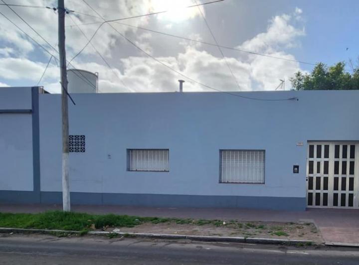 Casa · 220ha · 4 Ambientes · 1 Cochera