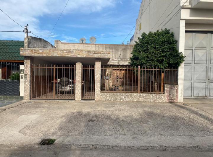 Casa · 150m² · 4 Ambientes · 1 Cochera