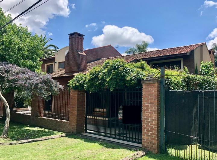 Casa · 307m² · 3 Cocheras