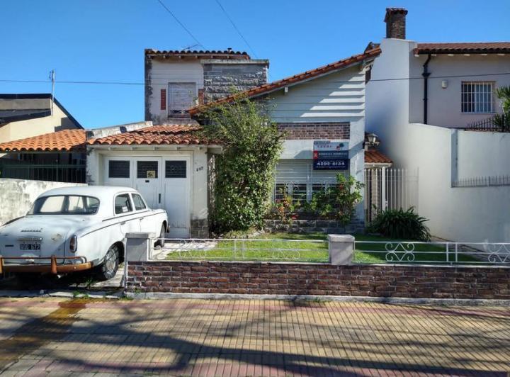 Casa · 3 Dormitorios · 1 Cochera