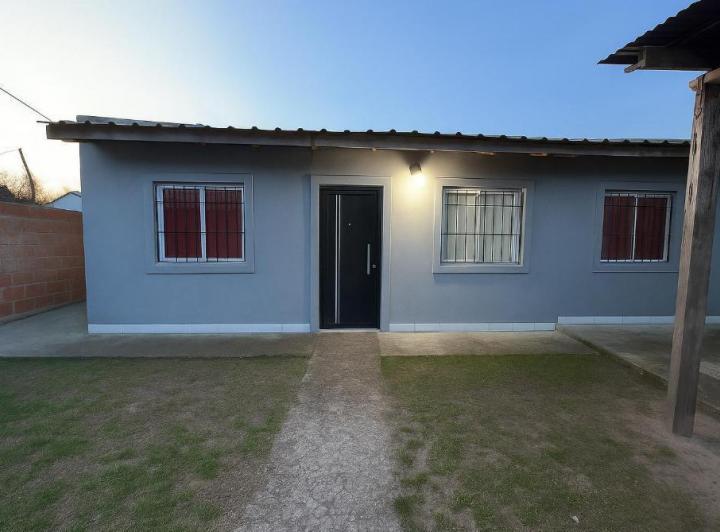 Casa · 60m² · 4 Ambientes · 1 Cochera