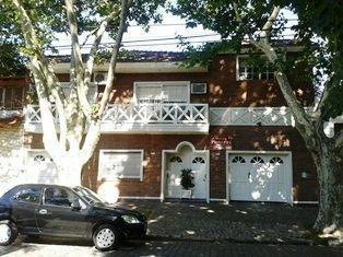 Casa · 200m² · 4 Ambientes · 2 Cocheras