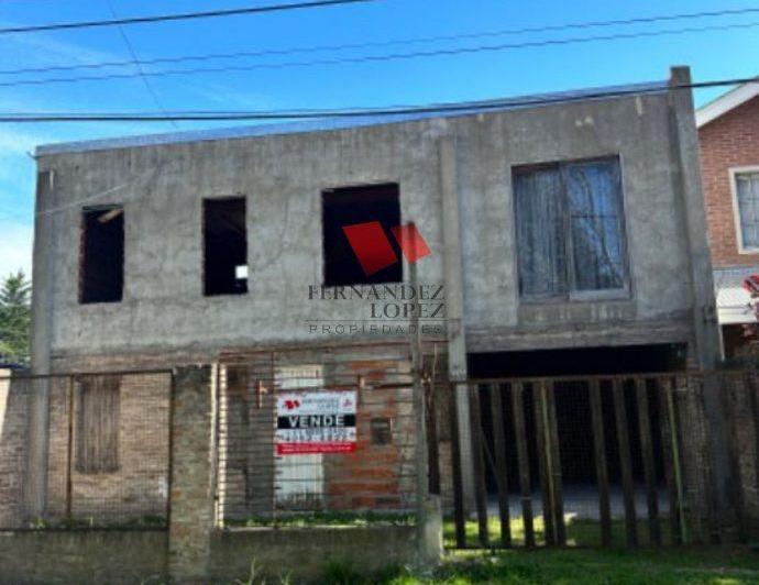 Casa · 51m² · 4 Ambientes · 1 Cochera