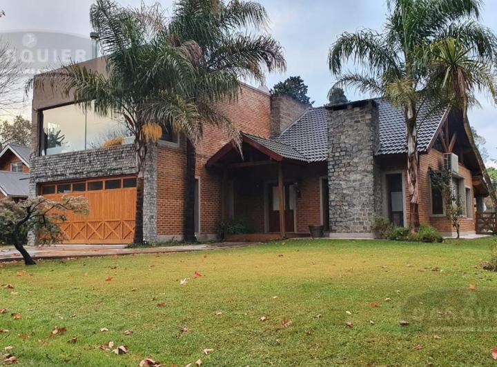 Casa · 330m² · 3 Dormitorios