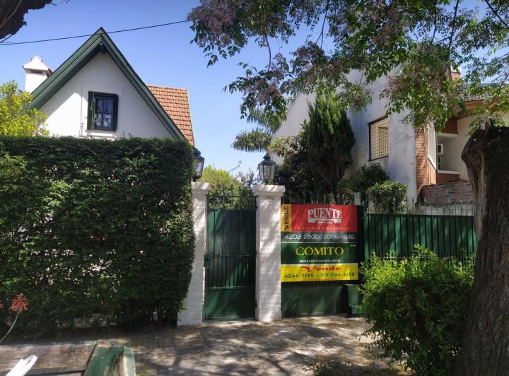 Casa · 150m² · 4 Ambientes · 2 Cocheras