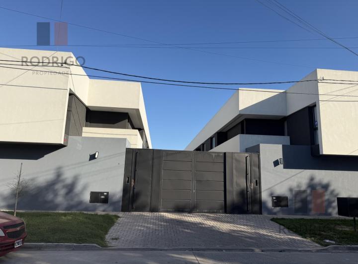 Casa · 107m² · 4 Ambientes