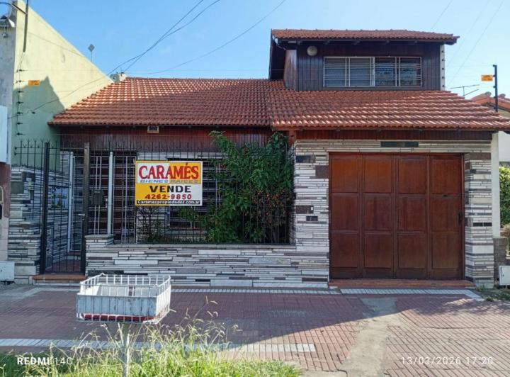 Casa · 207m² · 6 Ambientes · 1 Cochera