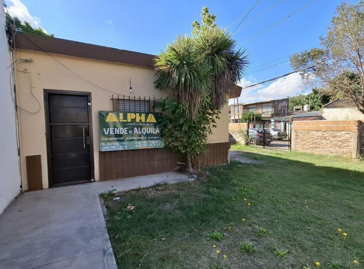 Casa · 170m² · 2 Ambientes · 1 Cochera