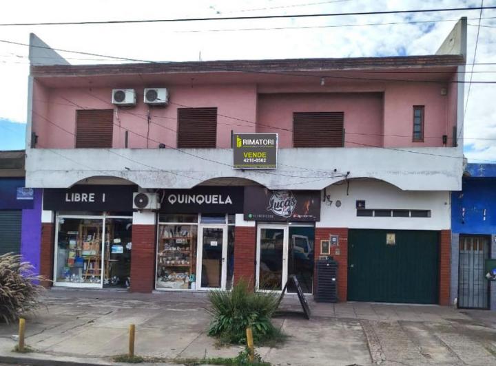 Casa · 270m² · 4 Ambientes · 1 Cochera