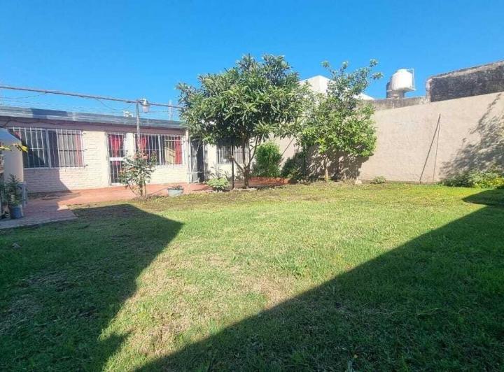 Casa · 123m² · 6 Ambientes · 2 Cocheras