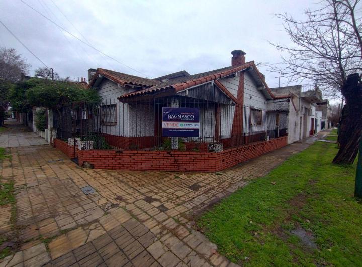 Casa · 1m² · 3 Ambientes · 1 Cochera