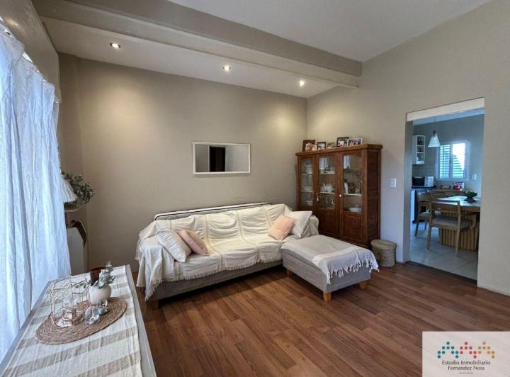 Casa · 69m² · 4 Ambientes · 1 Cochera