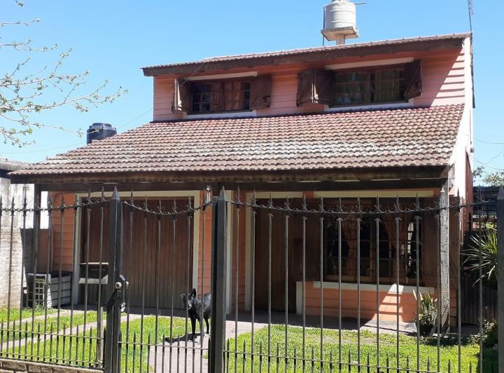 Casa · 170m² · 5 Ambientes · 1 Cochera