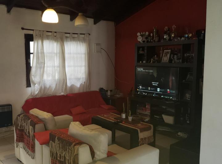 Casa · 145m² · 5 Ambientes · 1 Cochera