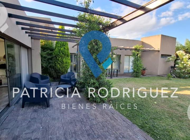 Casa · 200m² · 4 Ambientes