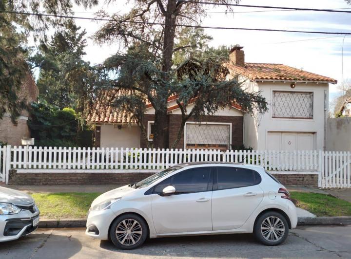 Casa · 186m² · 4 Ambientes · 1 Cochera