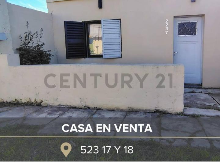 Casa · 70m² · 3 Ambientes · 2 Cocheras