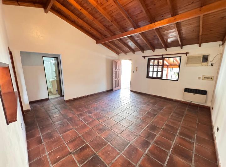 Casa · 65m² · 3 Ambientes · 1 Cochera