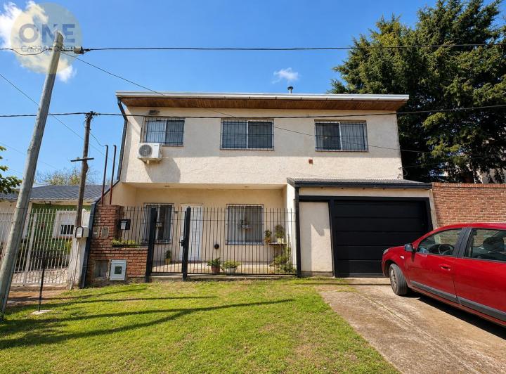 Casa · 140m² · 5 Ambientes · 1 Cochera