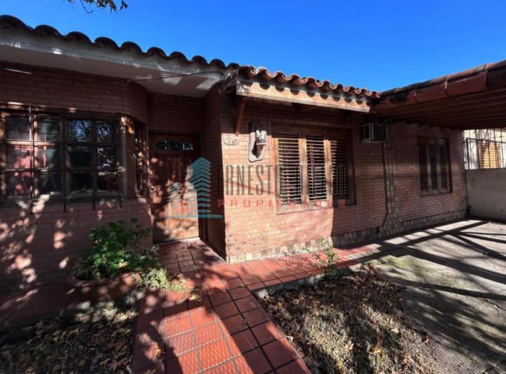 Casa · 110m² · 4 Ambientes · 1 Cochera