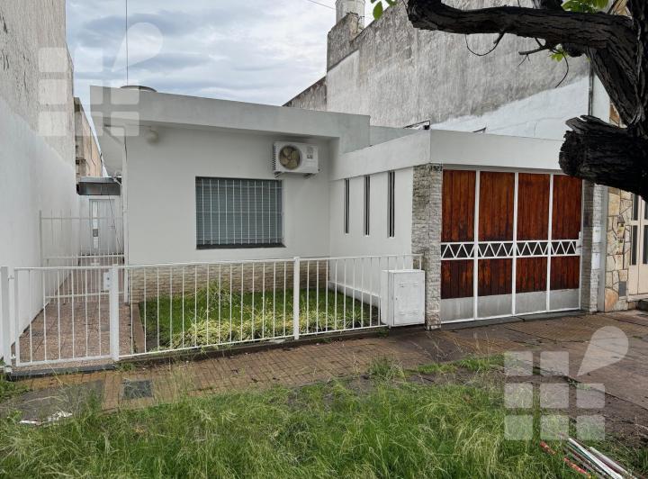Casa · 100m² · 3 Ambientes · 1 Cochera