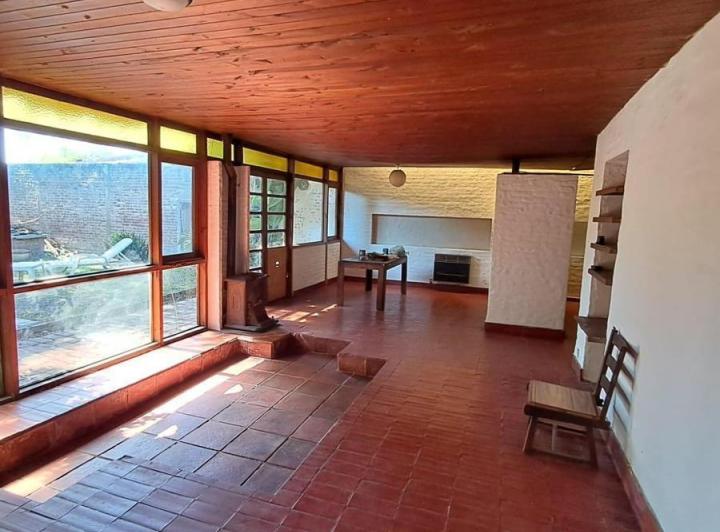 Casa · 80m² · 4 Ambientes · 1 Cochera