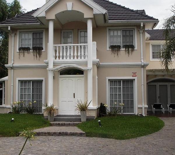 Casa · 1330m² · 6 Ambientes