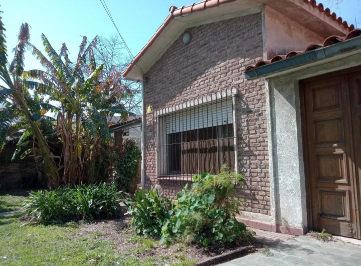 Casa · 144m² · 4 Ambientes · 1 Cochera