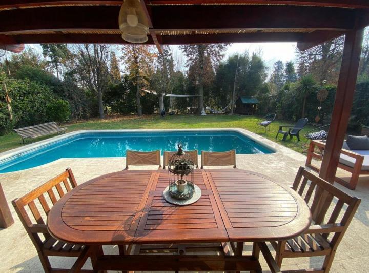 Casa · 193m² · 6 Ambientes · 1 Cochera