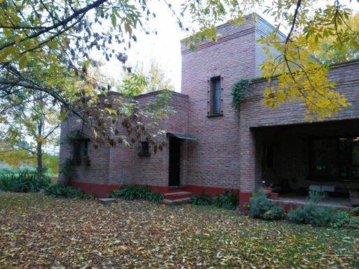 Casa · 200m² · 3 Dormitorios