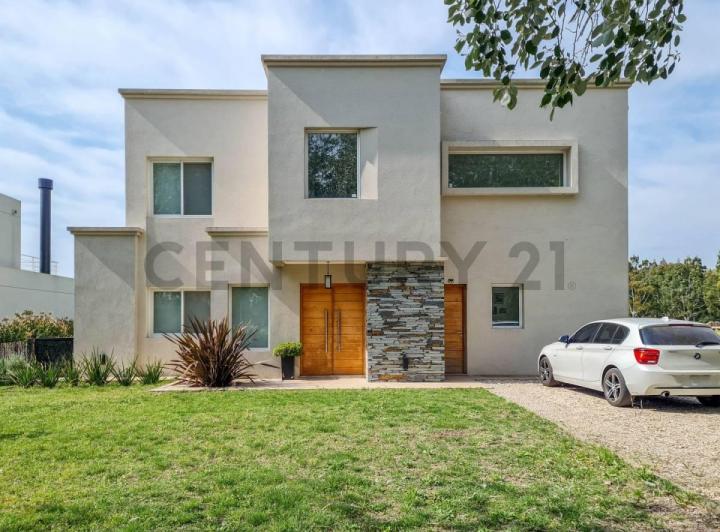 Casa · 185m² · 6 Ambientes
