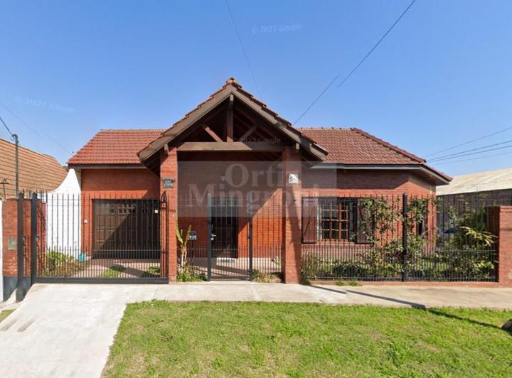 Casa · 235m² · 5 Ambientes