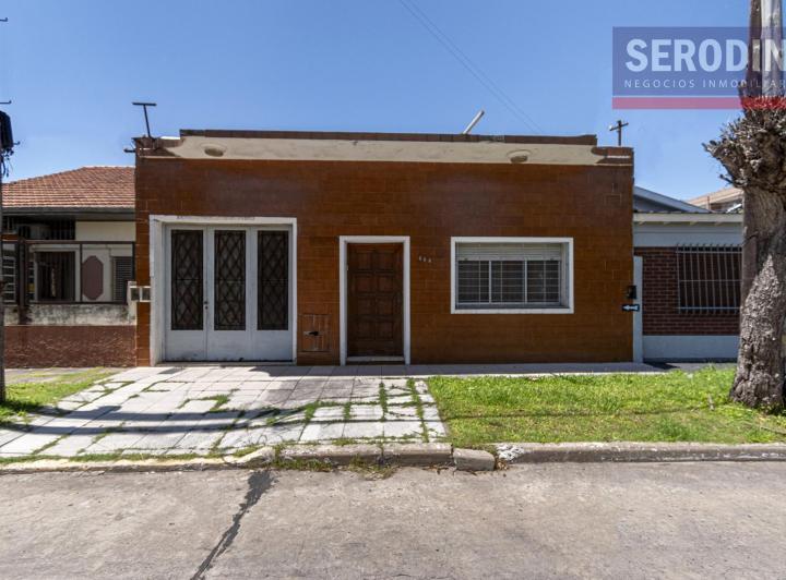 Casa · 104m² · 3 Ambientes · 1 Cochera