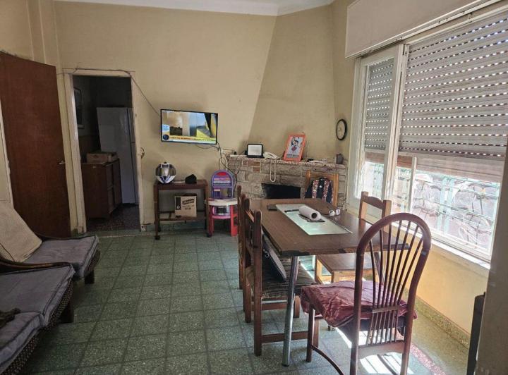 Casa · 73m² · 4 Ambientes · 1 Cochera
