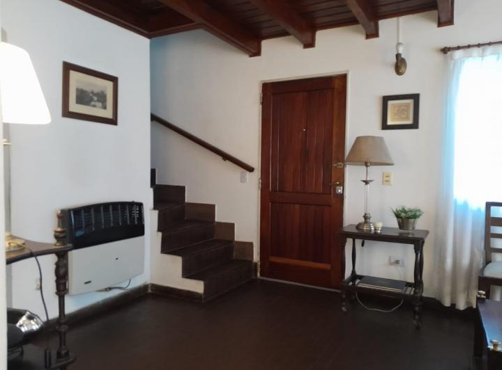 Casa · 81m² · 5 Ambientes · 1 Cochera