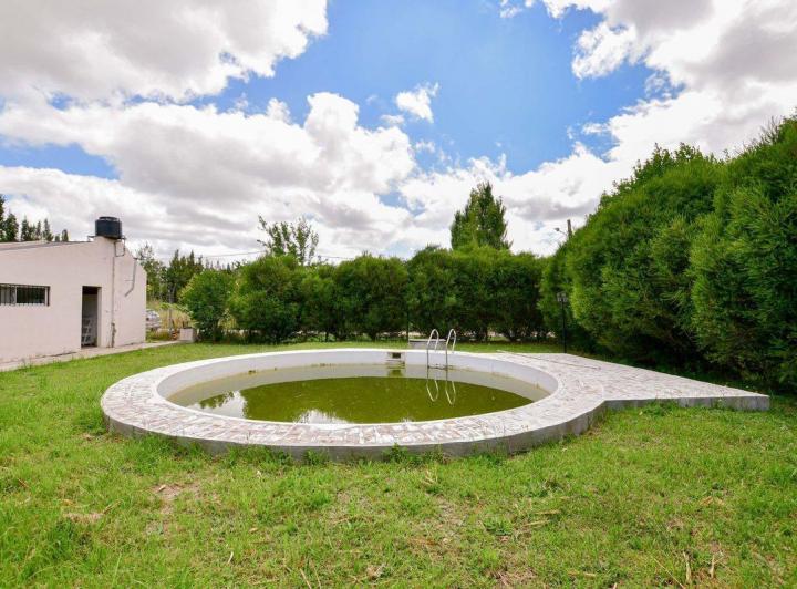 Casa · 995m² · 3 Ambientes · 1 Cochera